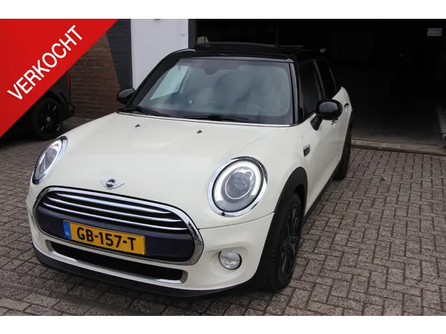 MINI Cooper Mini 1.5 Chili Business 2015 Benzine