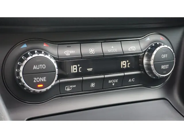 Mercedes-Benz GLA 200 157pk Ambition 2014 Benzine 16