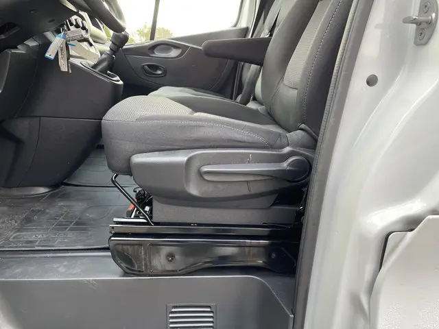 Nissan NV300 2.0 dCi 120 L2H1 Acenta 2021 Diesel 18
