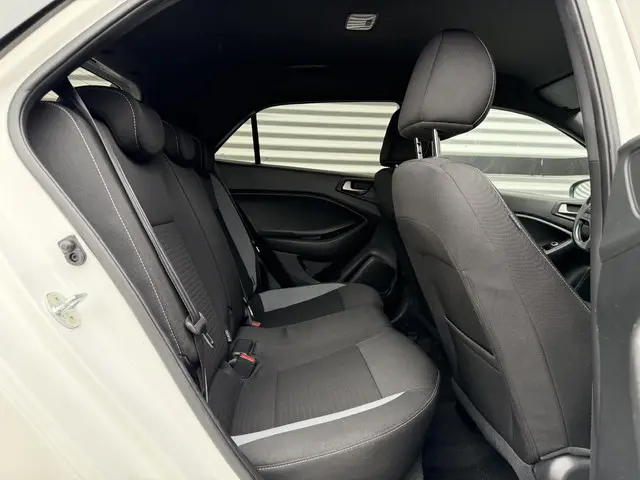 Hyundai i20 1.0 T-GDI Black Edition 2018 Benzine 10