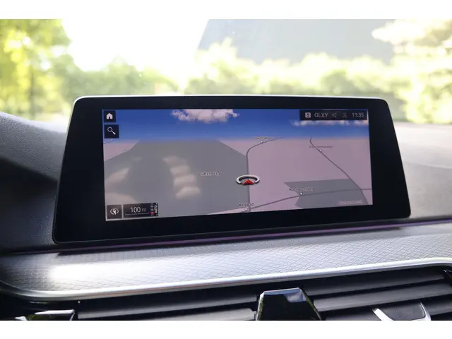 BMW 5 Serie Touring 530i High Executive 2020 Benzine 23