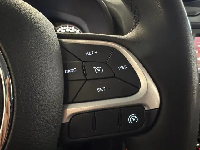 Jeep Renegade 1.4 MultiAir Longitude 2018 Benzine 18