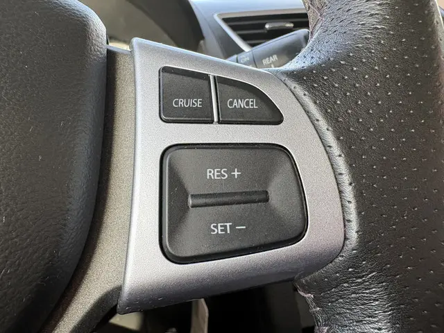 Suzuki Swift 1.2 Style EASSS 2015 Benzine 12