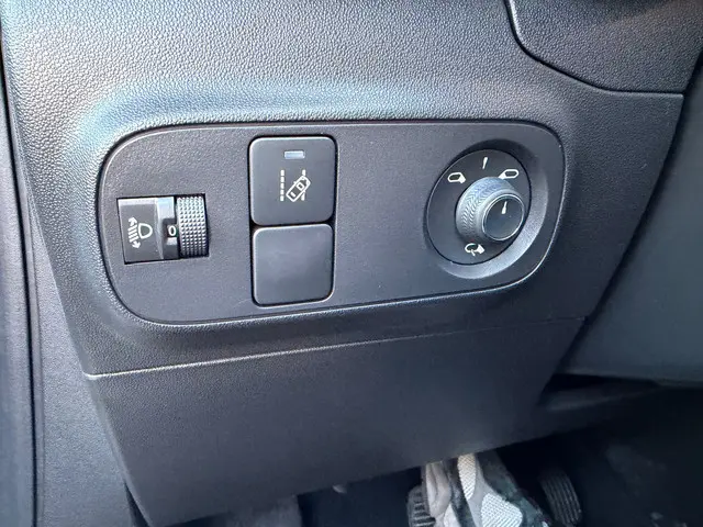 Citroën C3 1.2 PureTech Business 2020 Benzine 32