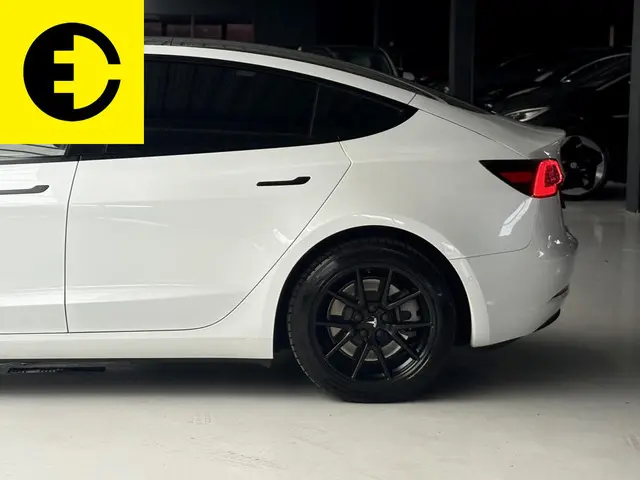 Tesla Model 3 Standard RWD Plus 60 kWh 2021 Elektrisch 18