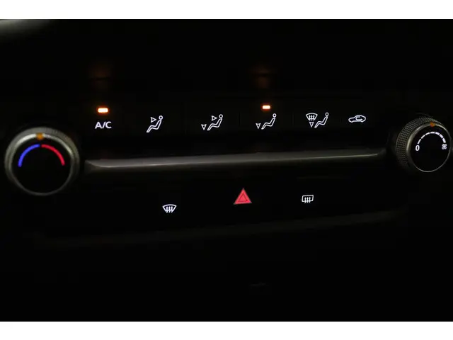 Mazda CX-30 2.0 e-SkyActiv-G M Hybrid 2021 Benzine 27