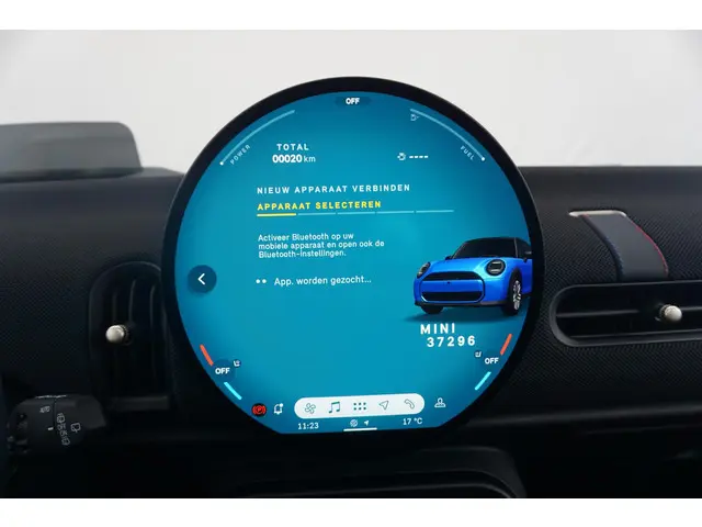 MINI 5-Deurs Cooper C 2025 Benzine 23