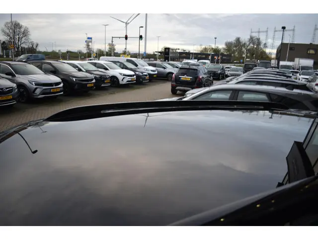 Leapmotor C10 REEV Design 28.4 kWh 2025 Hybride Benzine 24