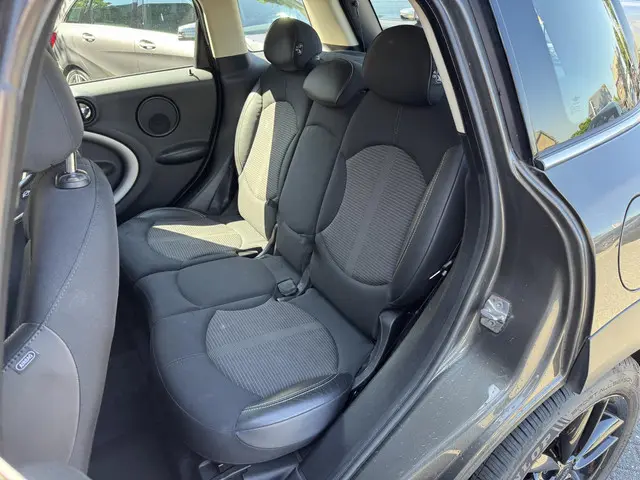 MINI Countryman Mini 1.6 Cooper Edition 2012 Benzine 19