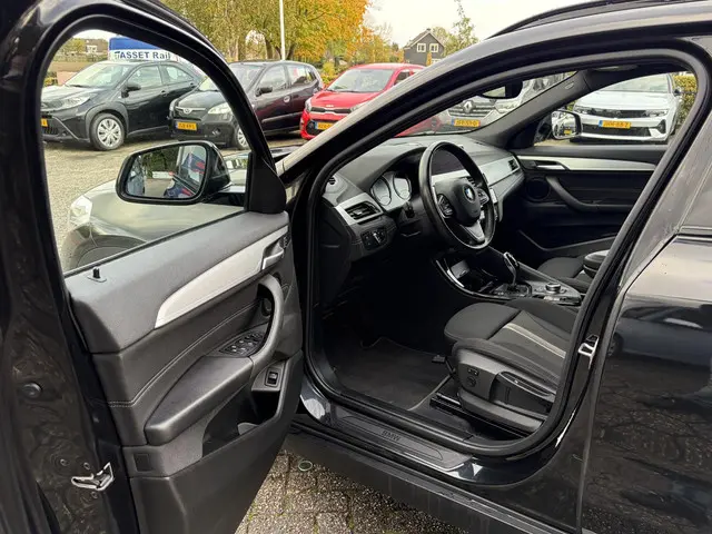 BMW X2 sDrive18i High Executive 2019 Benzine 14