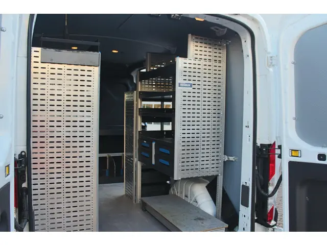 Ford Transit 350 2.0 TDCI L2H2 Trend 2021 Diesel 19