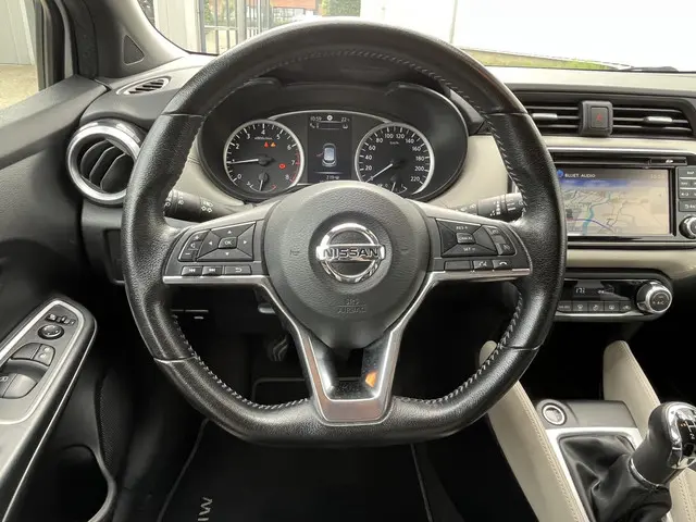 Nissan Micra 0.9 IG-T Tekna 2017 Benzine 32