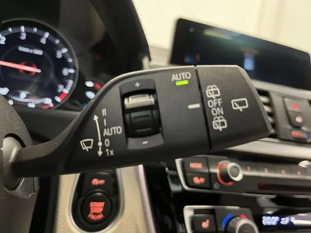 BMW 3 Serie Touring 330i M Sport Edition 2018 Benzine 35