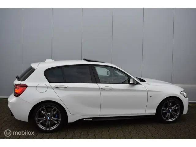 BMW 1 Serie M135i xDrive High Executive 2014 Benzine 4