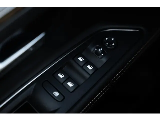 Peugeot 5008 GT 2024 Benzine 36