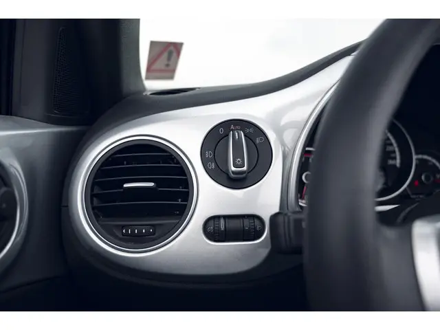 Volkswagen Beetle Cabriolet 1.2 TSI 2014 Benzine 24