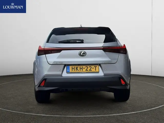 Lexus UX 300h Business Line 2025 Hybride Benzine 16