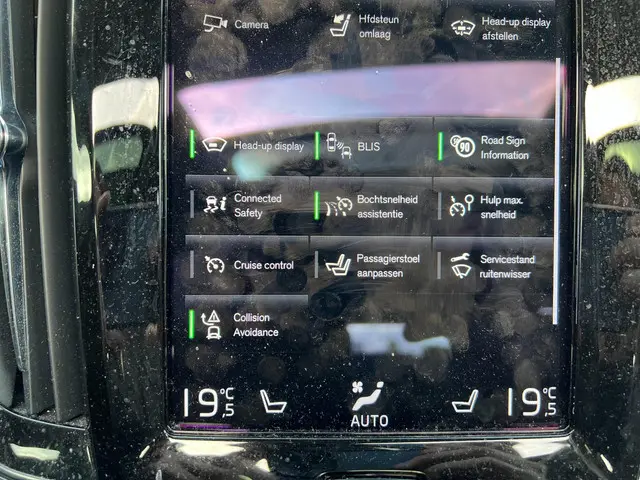 Volvo V90 2.0 T4 Business Luxury+ 2020 Benzine 24