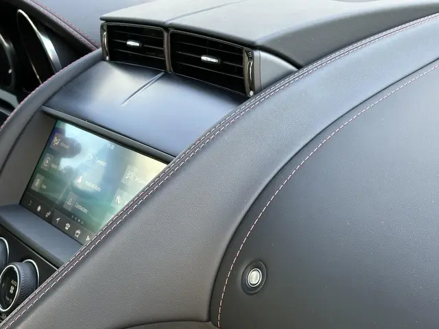 Jaguar F-Type P300 RWD R-Dynamic 2020 Benzine 52