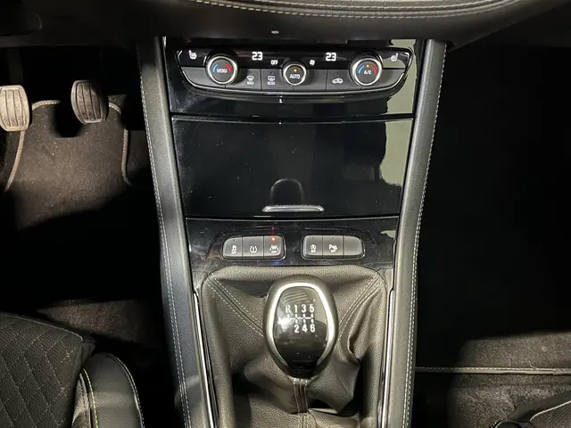 Opel Grandland X 1.2 Turbo Innovation 2019 Benzine 27