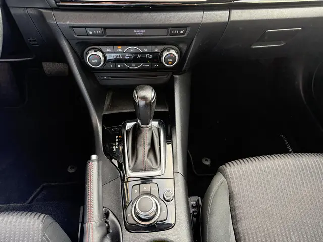 Mazda 3 2.0 TS+ 2015 Benzine 10