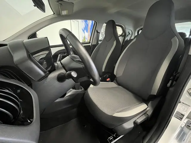 Toyota Aygo 1.0 VVT-i x-play 2022 Benzine 12