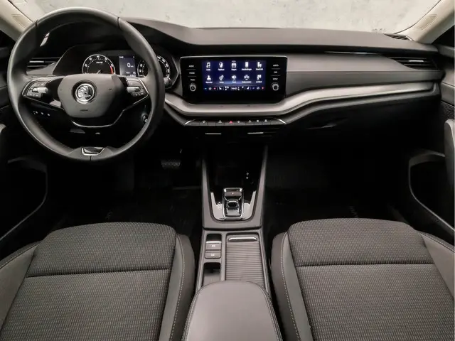 Škoda Octavia 1.0 e-TSI Sport 2023 Benzine 6
