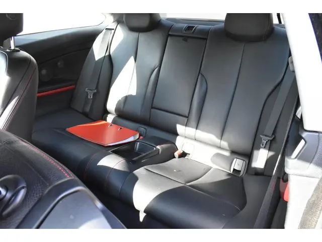 BMW 4 Serie Coupé 435i High Executive 2014 Benzine 12