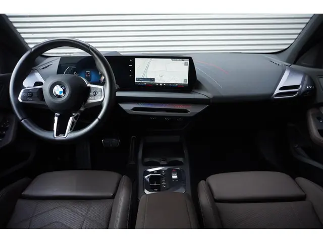 BMW 1 Serie 120 2024 Benzine 9