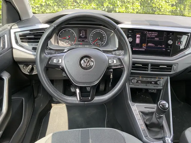Volkswagen Polo 1.0 TSI Highline 2017 Benzine 5