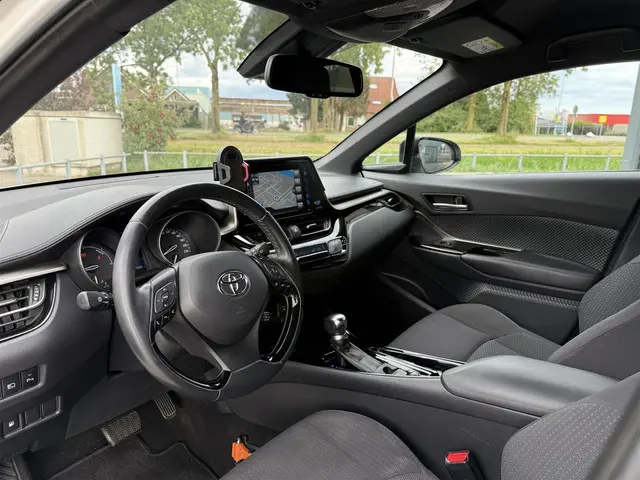 Toyota C-HR 1.8 Aut. Hybrid Style 2018 Hybride Benzine 10