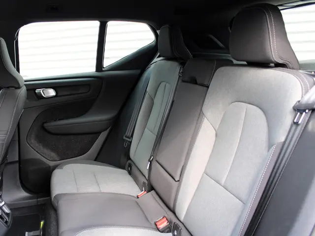 Volvo XC40 2.0 B4 Plus Dark 2024 Benzine 11