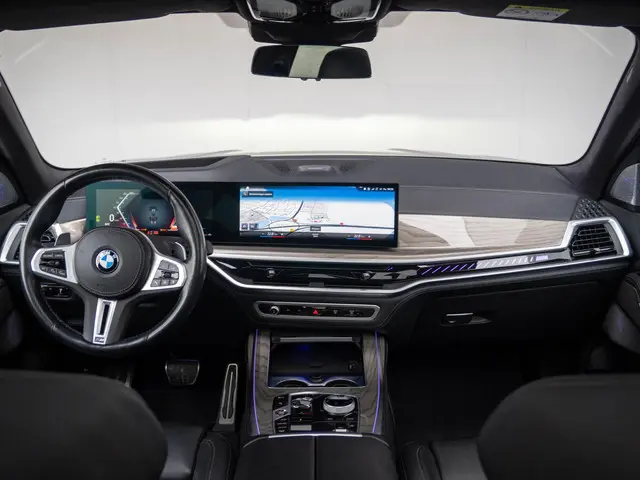 BMW X7 M60i xDrive 2023 Benzine 9