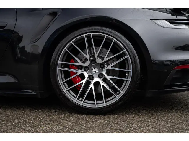 Porsche 911 3.8 Turbo 2021 Benzine 17