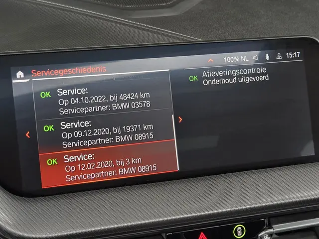 BMW 1 Serie 118i High M SPORT 2020 Benzine 19