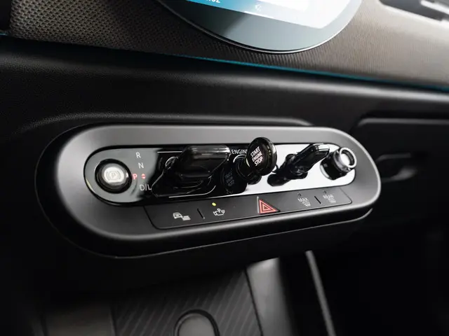 MINI 3-Deurs Cooper S 2025 Benzine 24