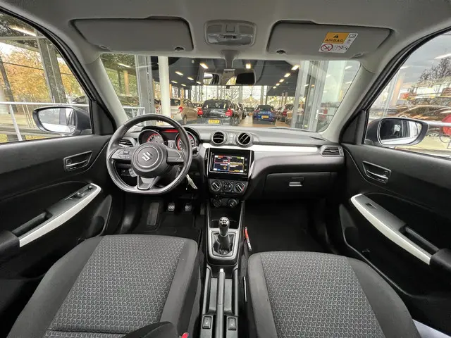 Suzuki Swift 1.2 Select Smart Hybrid 2021 Benzine 3