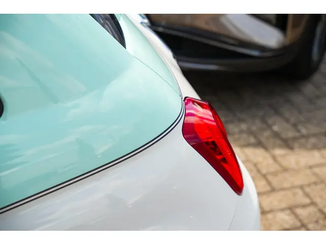 Fiat 500 0.9 TwinAir Turbo Collezione 2018 Benzine 23