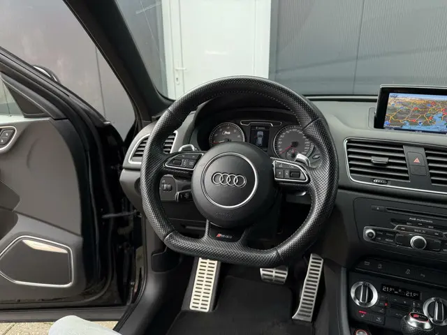 Audi RSQ3 2.5 TFSI RS Q3 quattro 2014 Benzine 40