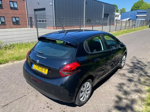 Peugeot 208 1.2 PureTech Blue Lion | NAP | Airco 2018 Benzine 7