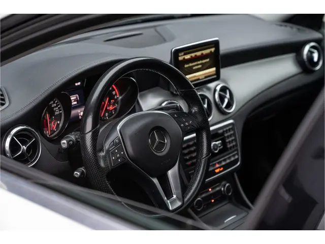 Mercedes-Benz GLA 200 CDI 4Matic AMG | 2014 Diesel 5