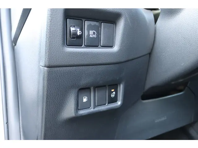 Toyota C-HR 1.8 Hybrid Dynamic 2018 Hybride Benzine 21