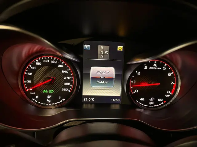 Mercedes-Benz C-Klasse AMG 63 S 2016 Benzine 10