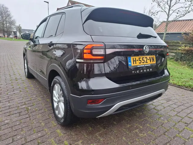 Volkswagen T-Cross 1.0 TSI Life DSG 2020 Benzine 8