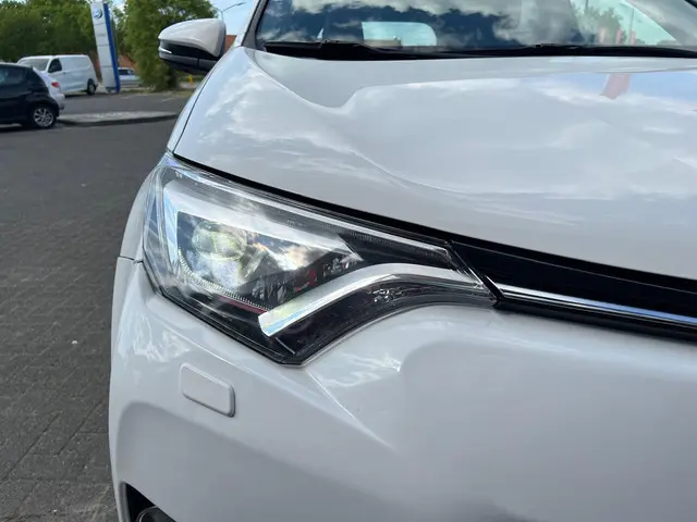 Toyota RAV4 2.5 Hybrid Executive 2019 Hybride Benzine 6