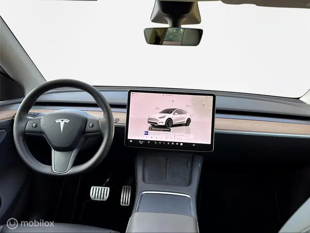 Tesla Model Y Performance AWD 75 kWh 2022 Elektrisch 11