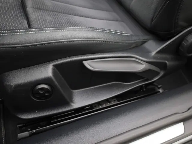 Audi A5 Cabriolet 35 TFSI/150PK S edition 2024 Benzine 23