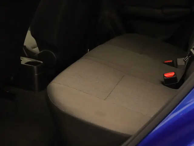 Suzuki Swift 1.2 Style Smart Hybrid 2025 Benzine 7