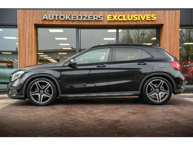 Mercedes-Benz GLA 3