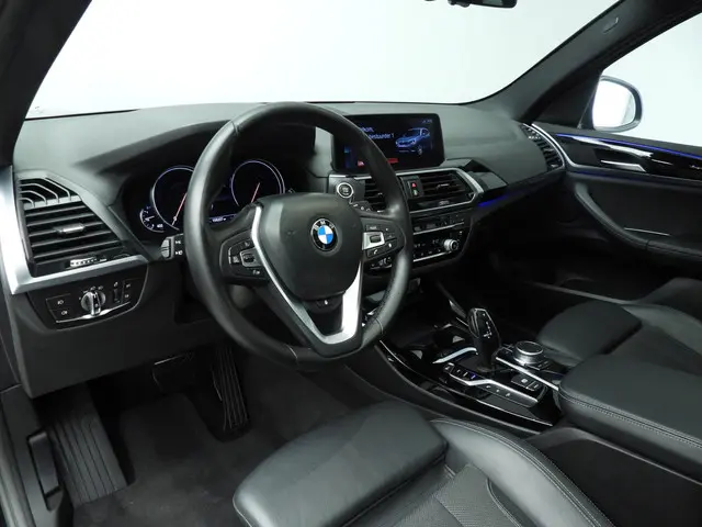 BMW X3 xDrive20i 2019 Benzine 6